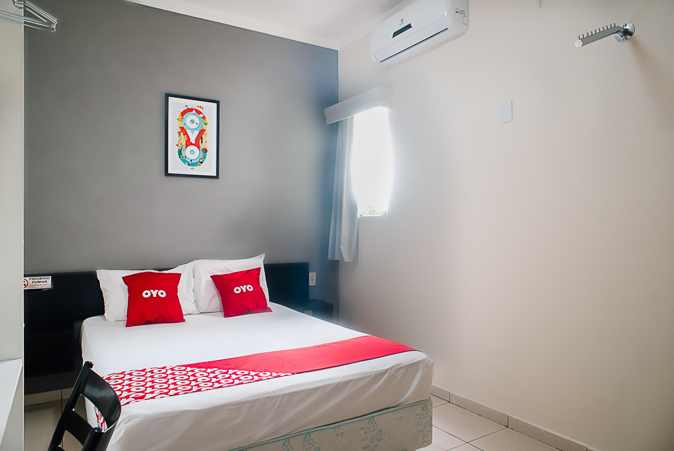 Oyo Cerrado Hotel, Campo Grande Κάμπο Γκράντε Εξωτερικό φωτογραφία A room at an OYO hotel in India